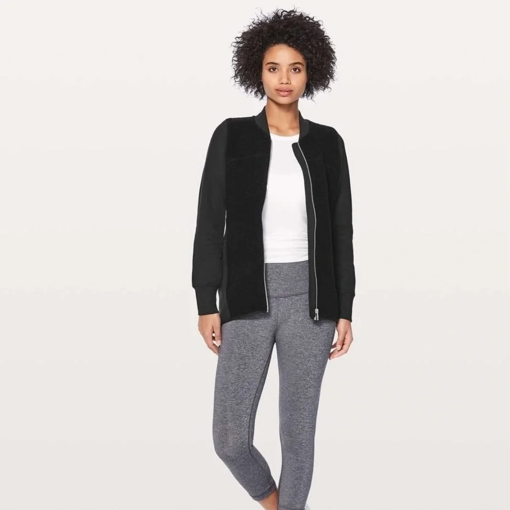 Lululemon Stand Out Sherpa Jacket in Black Size 6 Wool